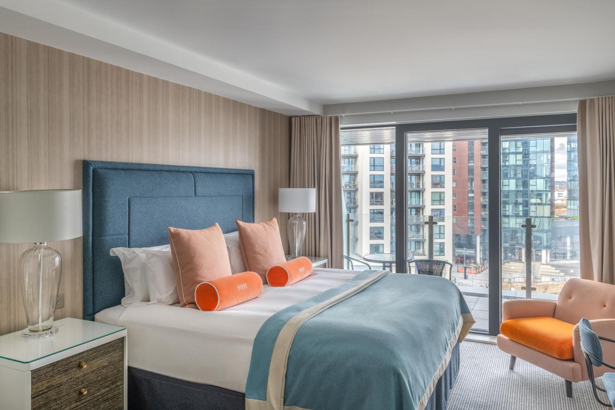 Harbour Hotel & Spa Southampton Bilik gambar A bedroom at the Hilton London West End